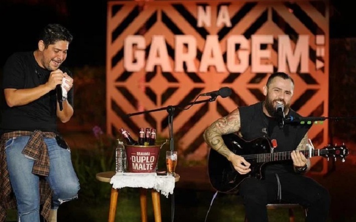 Sofrência e nostalgia: Jorge e Mateus batem recorde do Youtube com 3 milhões de acessos