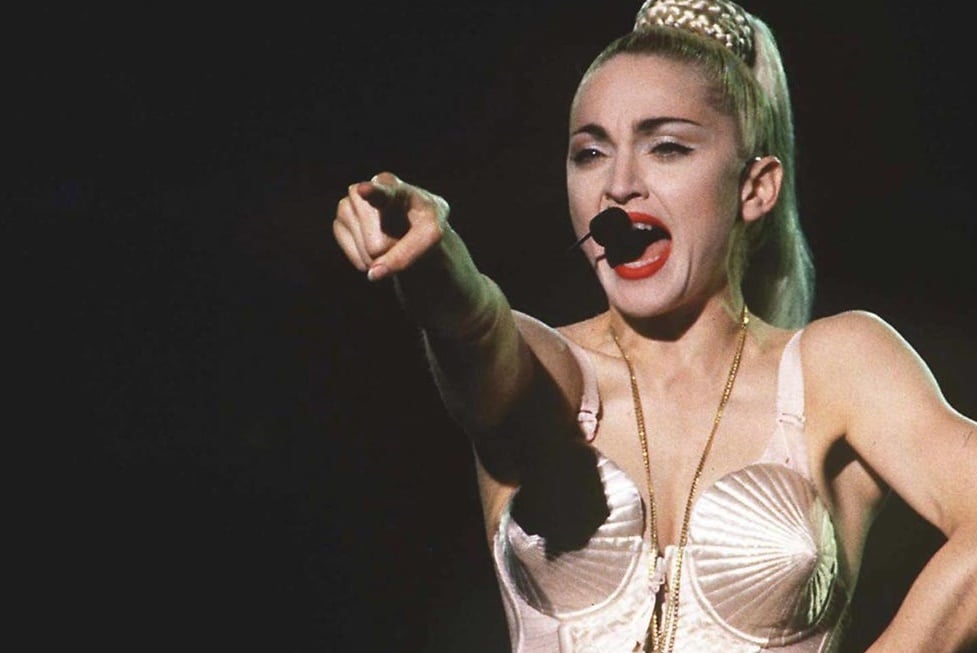 Blond Ambition: Turnê de Madonna completa 30 anos; relembre as polêmicas