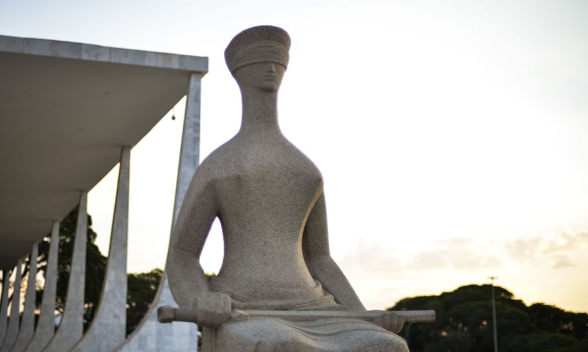 Aras acata pedido de Toffoli e abre investigação sobre ataque ao Supremo