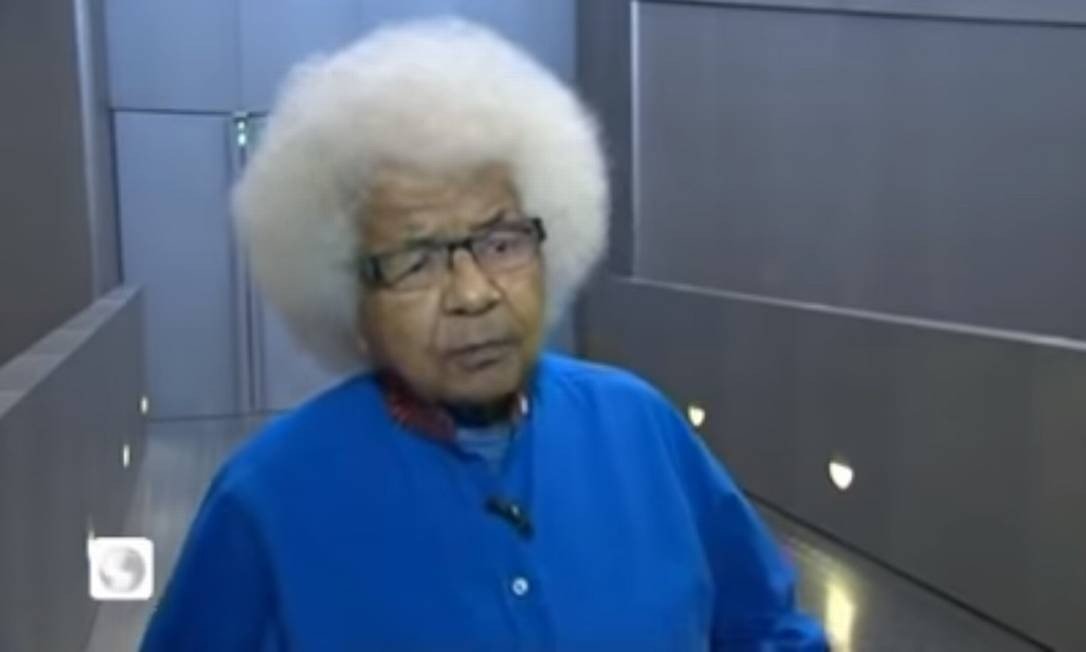 Morreu nesta segunda-feira, em Paris, a cineasta Sarah Maldoror, vítima de coronavírus. Considerada uma pioneira do cinema africano, a diretora de filmes como o longa "Zambizanga" (1972) e o curta "Monangambé" (1968) tinha 91 anos.(Foto: reprodução)