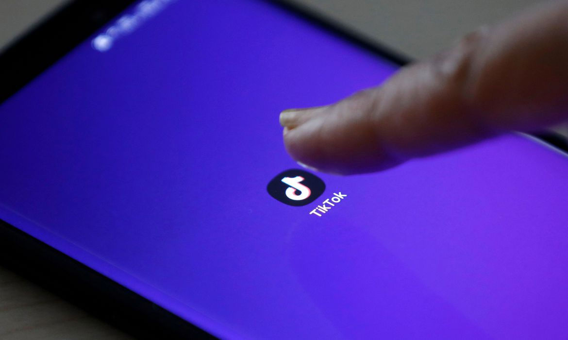 TikTok grupo violou regras de privacidade de crianças, dizem entidades