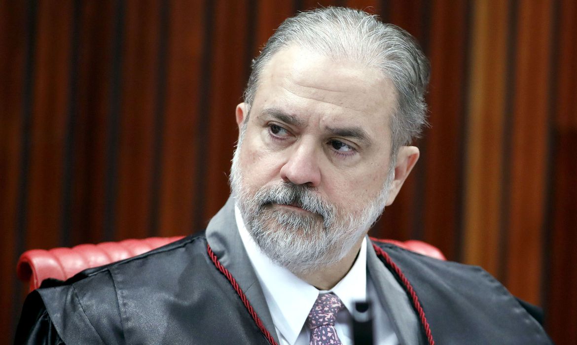 O procurador-geral da República, Augusto Aras, afirmou em nota nesta terça-feira que a "Constituição não admite intervenção militar" e que as Forças Armadas existem "para a garantia da lei da ordem (Foto: Roberto Jayme / TSE)