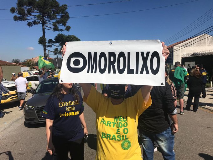 Hashtag Golpe de Estado tem mais de 650 tuítes