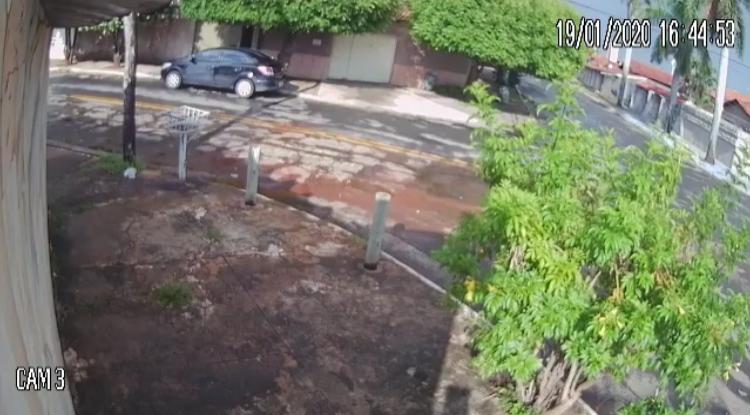 Deic prende suspeito de roubar várias residências em Goiânia