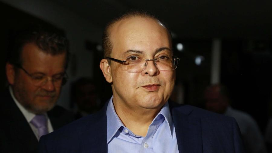 Diante do agravamento da pandemia de covid-19 no Distrito Federal, o governador Ibaneis Rocha (MDB) anunciou que serão abertos neste sábado (6) mais 38 leitos de enfermaria para covid-19 no Hospital Regional da Asa Norte e mais dez no Hospital de Ceilândia