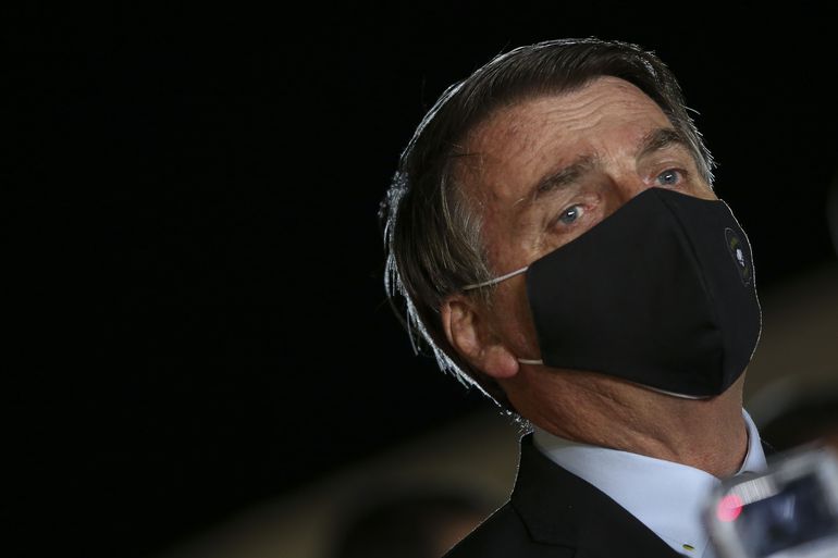 Bolsonaro tira de contexto dado da OMS sobre assintomáticos e pede abertura