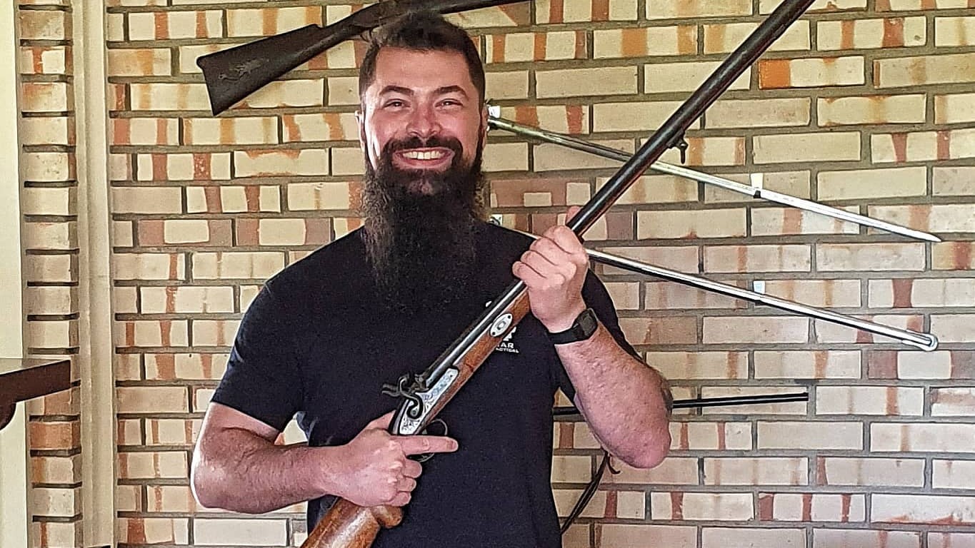 Namorada atira em delegado e depois se mata em São Paulo