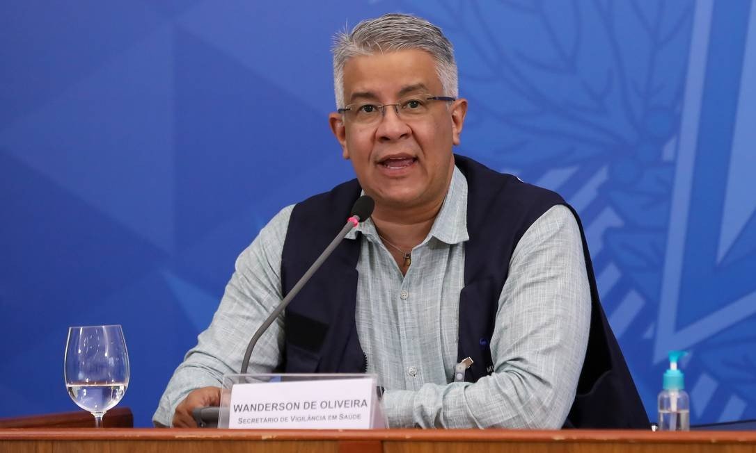 Ministério da Saúde desconhece resultados de mais de 100 mil testes da rede privada. (Foto: José Dias / O Globo)