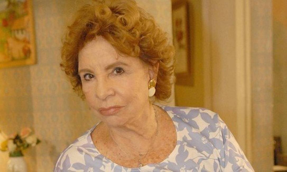 Atriz Daisy Lúcidi está internada em estado grave com coronavírus