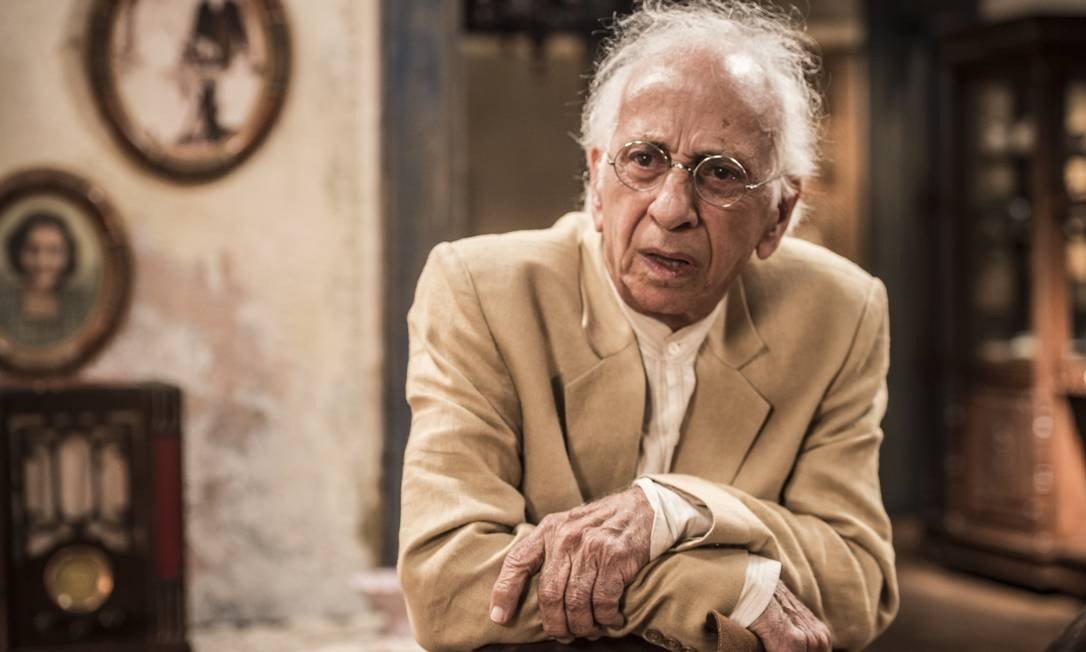 Ator construiu uma carreira de mais de seis décadas no teatro, no cinema e na TV, atuando, escrevendo e dirigindo