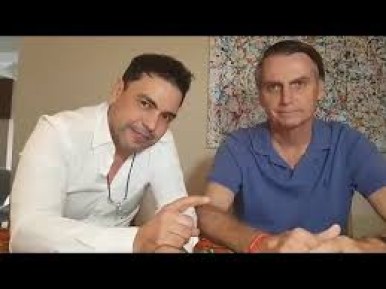Cantor Zezé di Camargo e o presidente Bolsonaro (Foto: Reprodução)