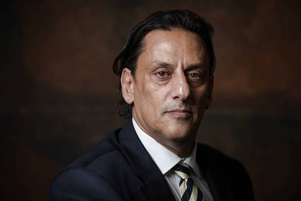 Wassef sempre demonstrou intimidade com a família Bolsonaro. Ele frequentava o Palácio da Alvorada, que é a residência oficial do presidente, e tinha livre trânsito em gabinetes de Brasília, indo inclusive à posse de ministros