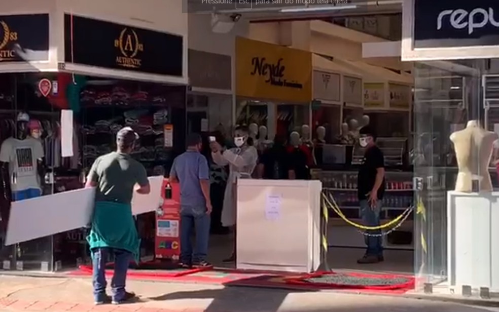A Associação Empresarial da Região 44 (AER44) tenta manter a abertura de lojas do local pelos próximos 14 dias. (Foto: reprodução AER44)