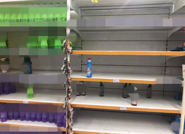 Prateleiras de supermercados chegaram a ficar vazias no início da pandemia. Foto: Hugo de Oliveira- Mais Goiás.