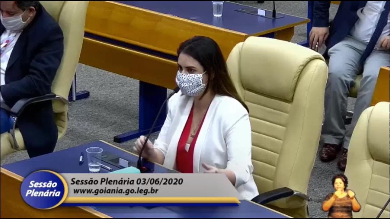 Priscilla Tejota cobra testes rápidos da Covid-19 para servidores da saúde