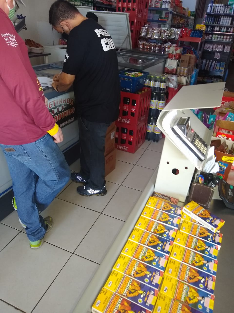 Polícia apreende palheiros falsificados em estabelecimentos comerciais de Morrinhos