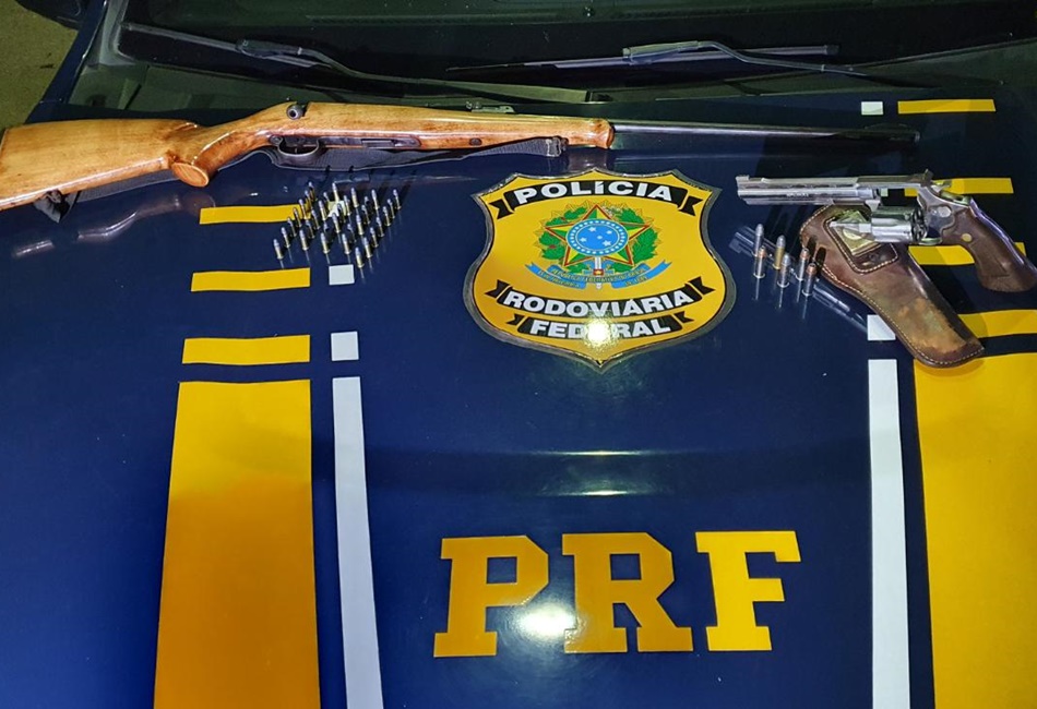 Idoso é preso após ser flagrado com revólver e espingarda, na BR 153