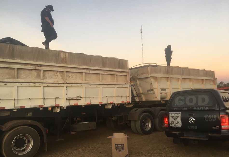 Carga de cigarros avaliada em R$ 9 milhões é apreendida em Vianópolis