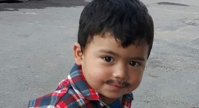 Um menino de 4 anos morreu após ter o pescoço cortado por uma linha de pipa, por volta das 14h10 deste domingo (31). (Foto: reprodução)