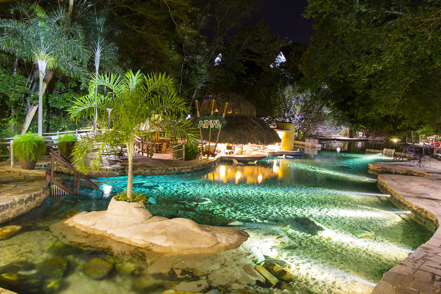 O complexo do Rio Quente Resorts, localizado na cidade de Rio Quente, anunciou, nesta terça-feira (16), que vai retomar as hospedagens de visitantes a partir do dia 9 de julho. (Foto: reprodução/internet)