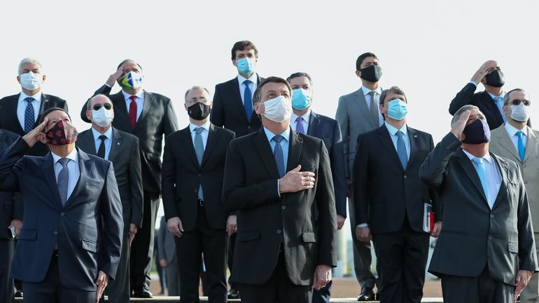 O presidente da República, Jair Bolsonaro participa do hasteamento da Bandeira Nacional. Foto: Marcos Corrêa/PR
