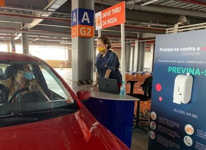 Após a suspensão da liminar que impedia a reabertura de parte do comércio em Goiânia, na última segunda-feira (22), os lojistas voltam a empenhar-se no cumprimento dos protocolos de saúde estabelecidos pelo decreto municipal. De acordo com a determinação, poderão voltar a funcionar os shoppings centers, camelódromos, galerias, centros comerciais, os setores varejista e atacadista e os espaços onde atuam profissionais liberais (Foto: Divulgação / Mega Moda)