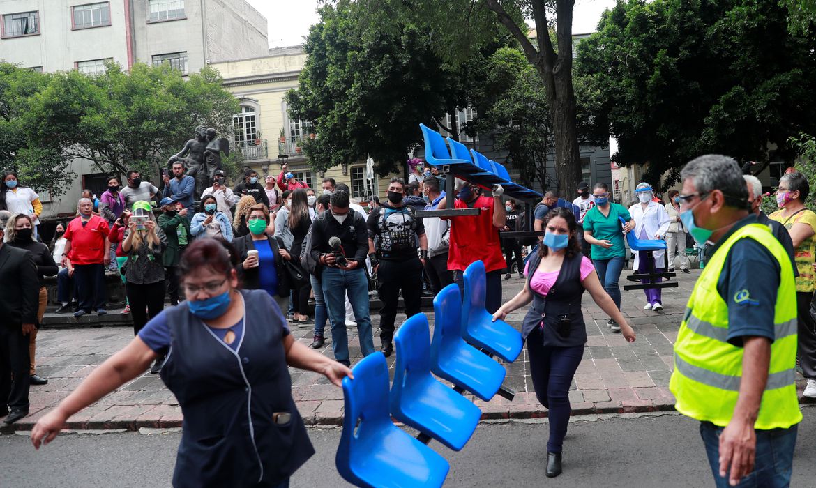 Grande terremoto atinge sul do México e provoca tsunami no Pacífico