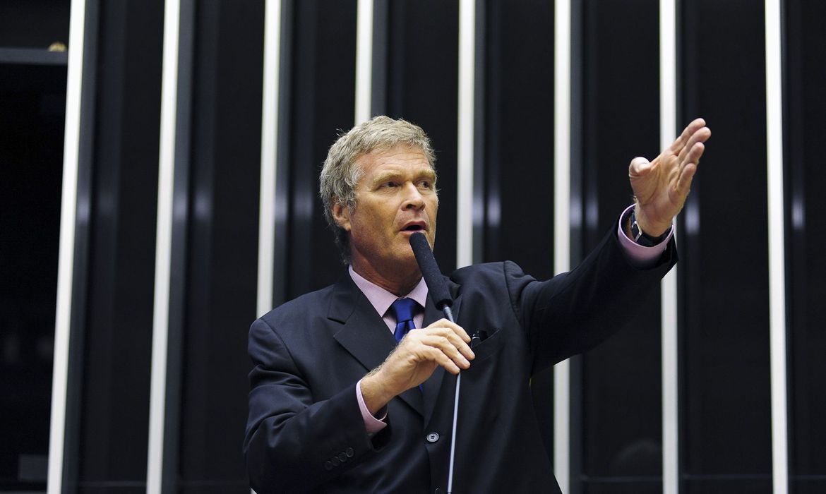 Morreu nesta sexta-feira (10), em um acidente, de trânsito, o ex-deputado federal Alfredo Sirkis. (Foto: Gustavo Lima/Câmara dos Deputados)