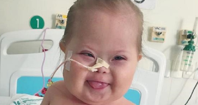 Menino de 3 anos com síndrome de Down vence covid-19 e sai da UTI