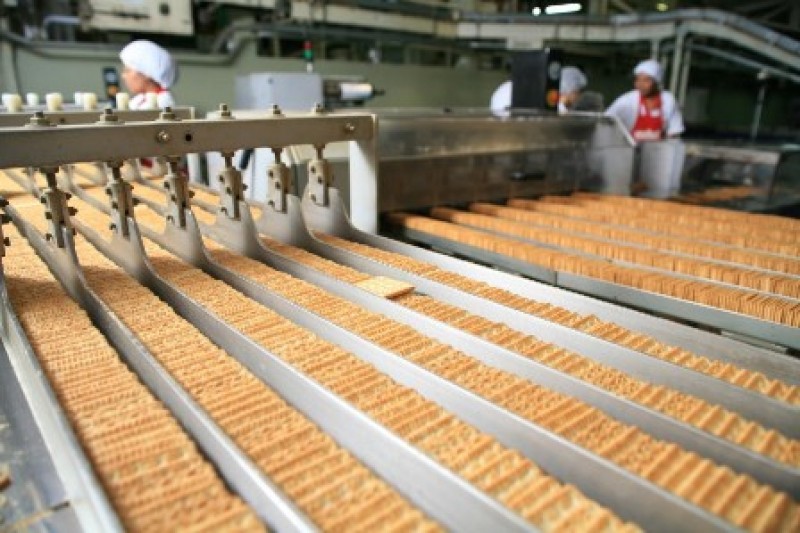 Maio registra alta de produção industrial e comércio varejista, em Goiás