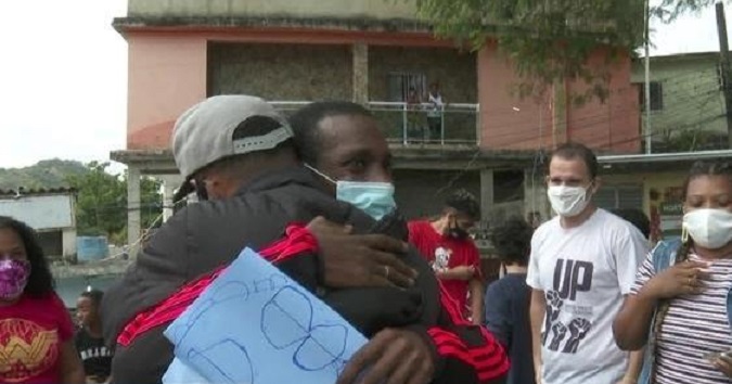 Jardineiro é confundido com o irmão e fica 54 dias preso, no RJ