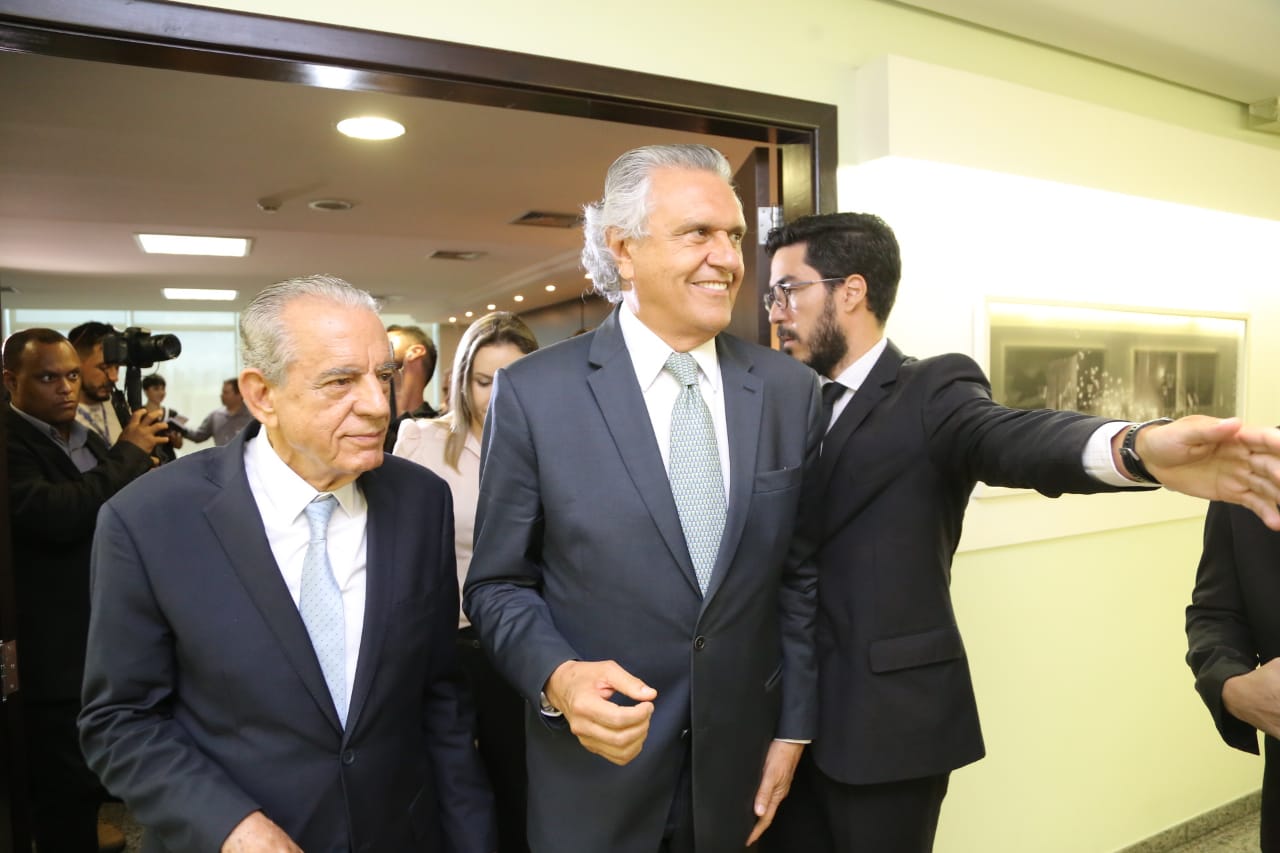 Caiado visita Iris em SP e diz que ex-prefeito já faz planos de voltar