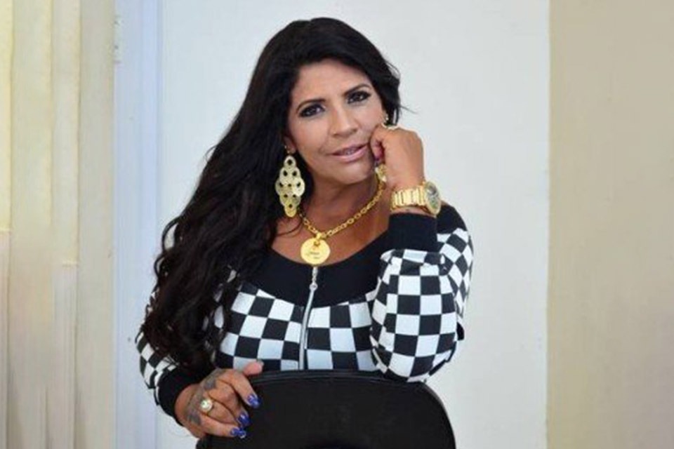 MC Atrevida morre após fazer cirurgia plástica; Polícia Civil investiga caso