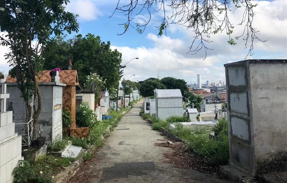 avó corpo cemitério cadáver homem manaus