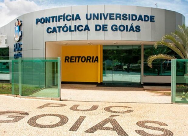Fachada da PUC Goiás