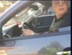 Médico se irrita com barreira sanitária e xinga fiscal de "palhaça"; vídeo