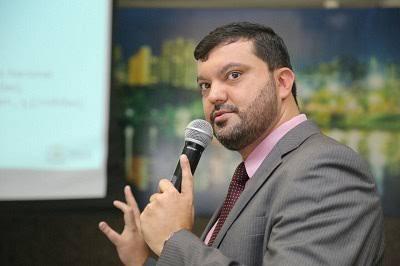 Alessandro Melo deixa secretaria de Finanças de Goiânia