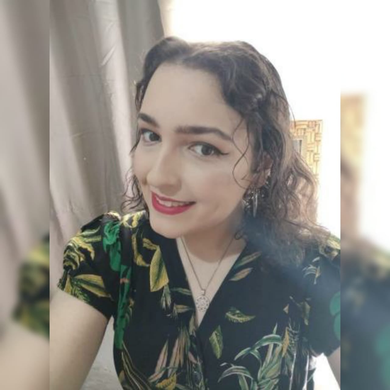 Realização é a palavra usada por Amanda Souto Baliza, de 29 anos, após conseguir retificar o registro profissional na Ordem dos Advogados do Brasil - Seção Goiás (OAB-GO) (Foto: reprodução)