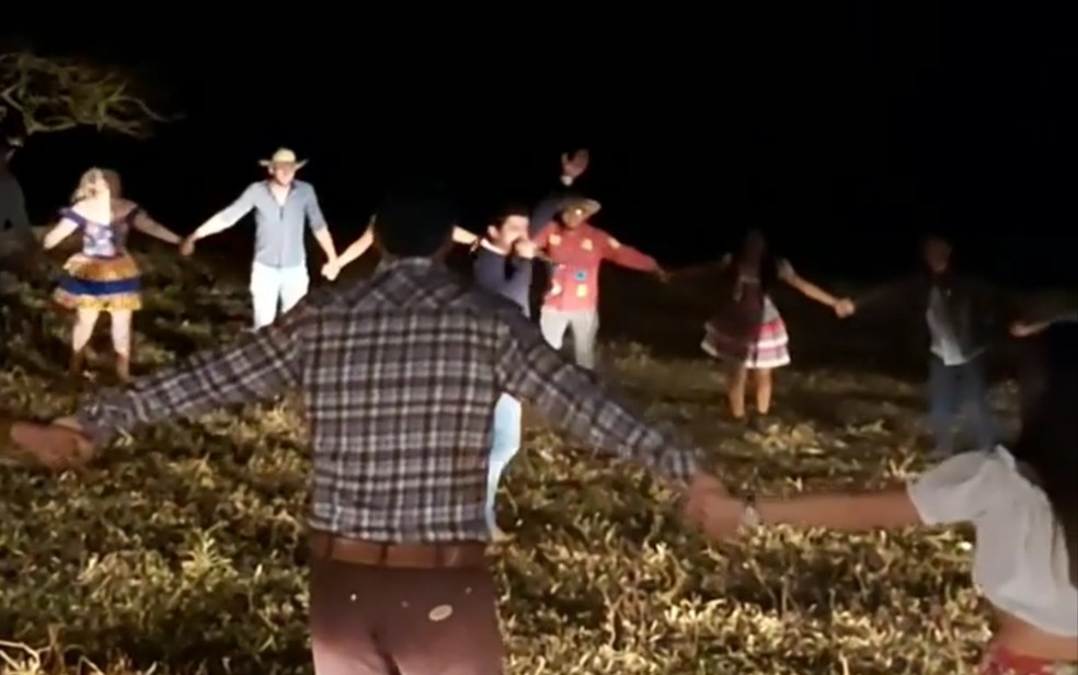 Vereador de Jataí saúda o coronavírus em "arraiá"; veja vídeo