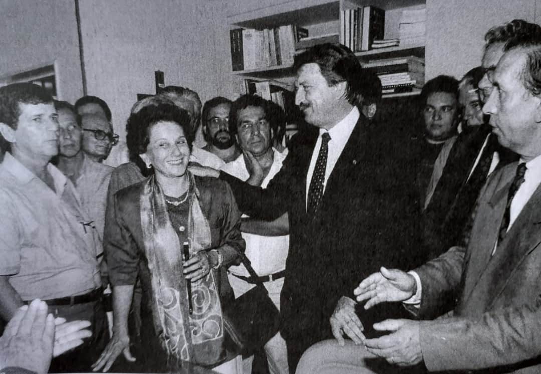 Joana Margon ao lado do ex-prefeito de Catalão e ex-deputado federal Halei Margon