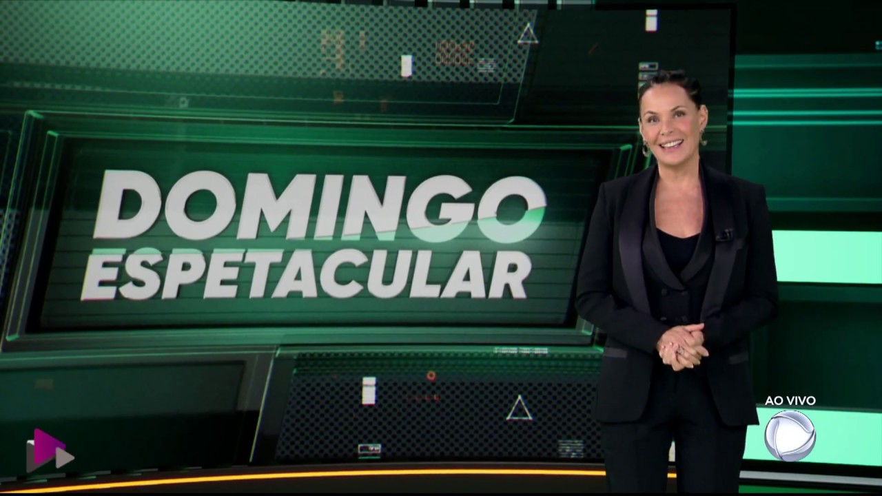 Exigências de atriz Carolina Ferraz no Domingo Espetacular geram climão na Record, diz colunista