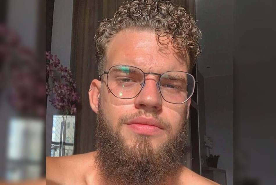 Polícia suspeita que amigos de jovem picado por naja tenham ocultado provas