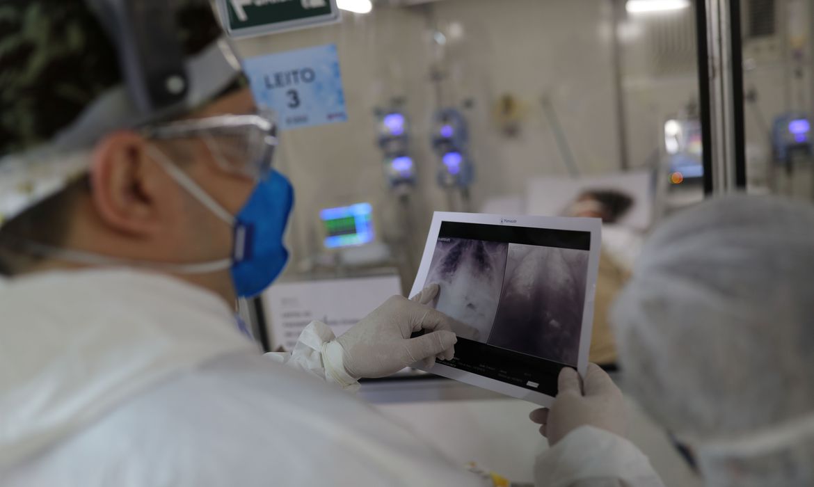 O Brasil chegou nesta sexta-feira (31) a 92.475 mortes em função da pandemia de covid-19, com 1.212 óbitos nas últimas 24 horas. (covid-19). (Foto: Reuters)