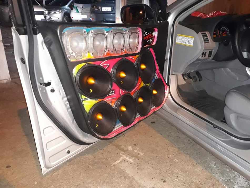 Operação encerra festa clandestina com som automotivo em Anápolis