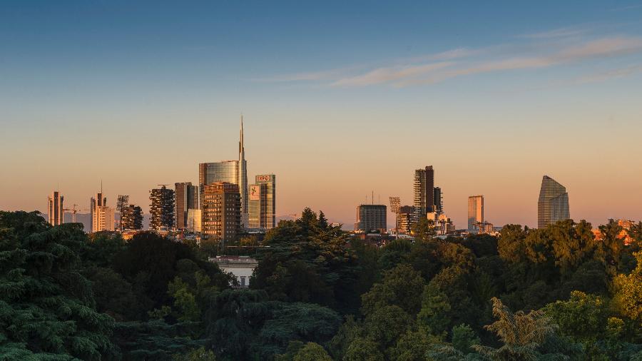 Uma transexual brasileira de 48 anos foi encontrada morta com pelo menos 50 facadas em seu apartamento em Milão, na Itália (Foto: Getty Images)