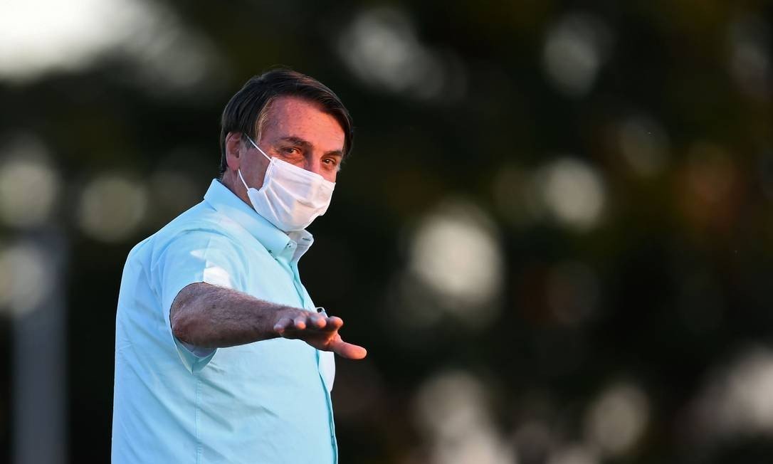 Bolsonaro edita MP que libera R$ 2 bi para possível vacina contra Covid-19