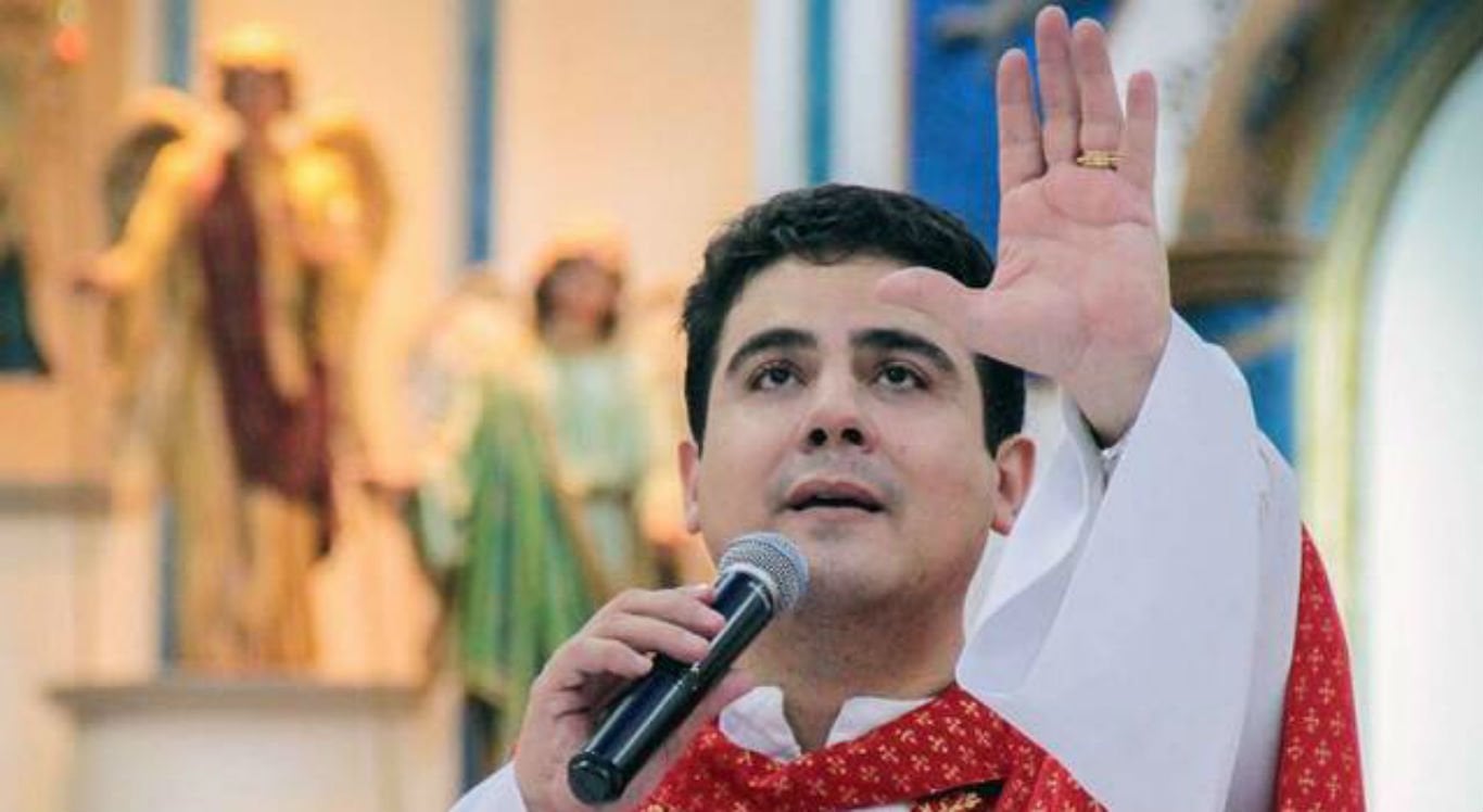 Padre Robson deu casa milionária aos pais comprada com dinheiro da Afipe, diz MP