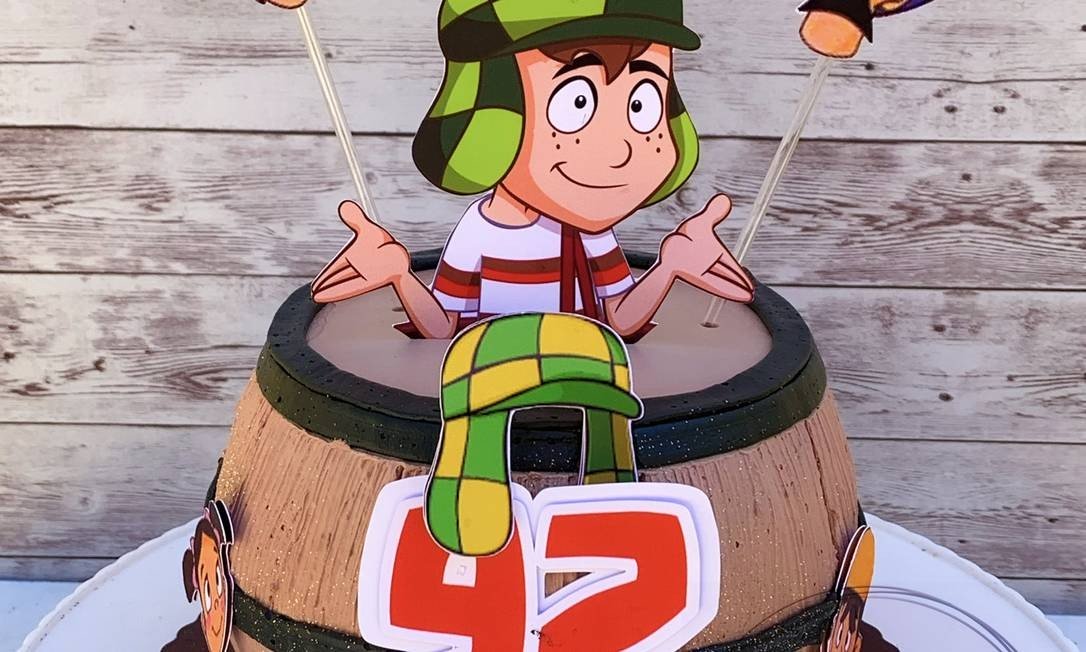 Bolo temático da Turma do Chaves no aniversário de 92 anos de Seu Chiquinho Foto: Divulgação
