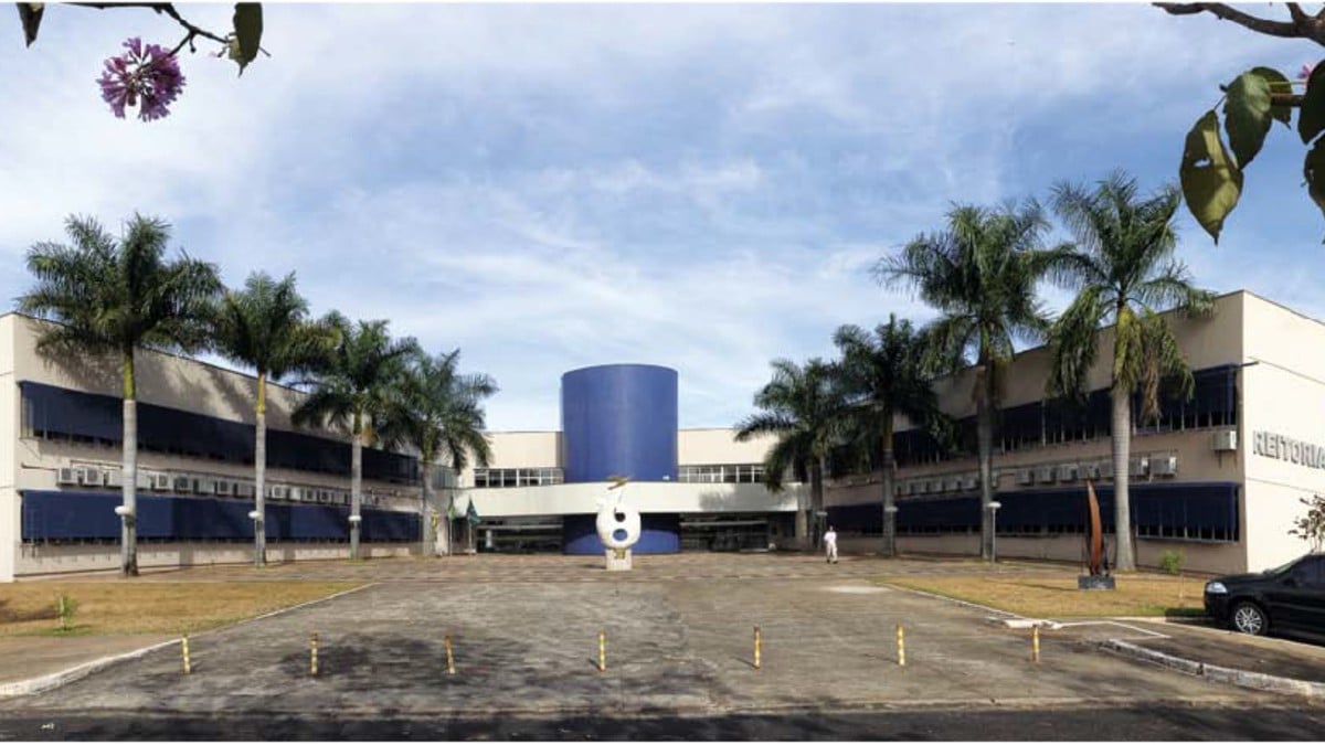 Colação de grau da UFG vai permitir quatro convidados por aluno