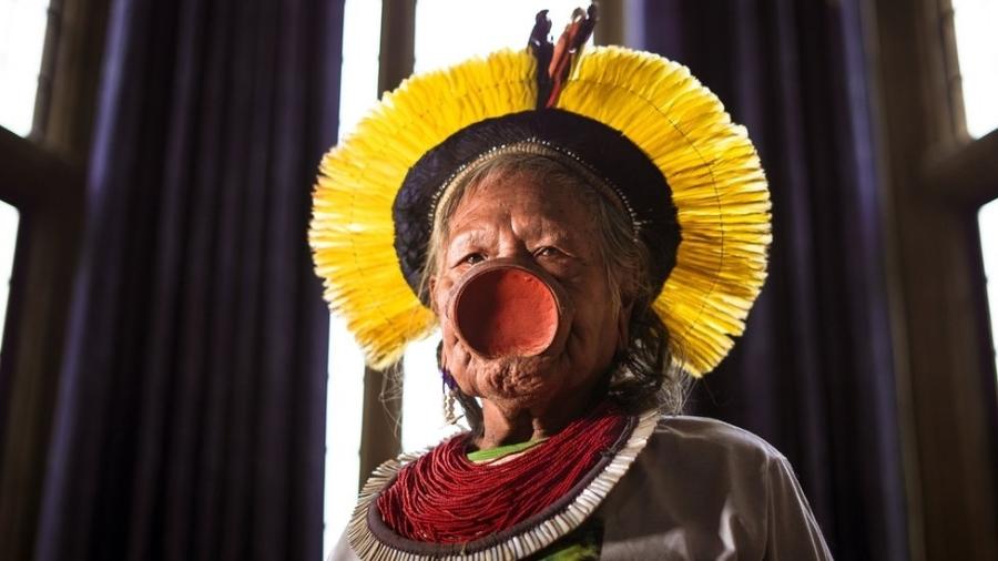 Cacique Raoni é diagnosticado com covid-19, mas passa bem